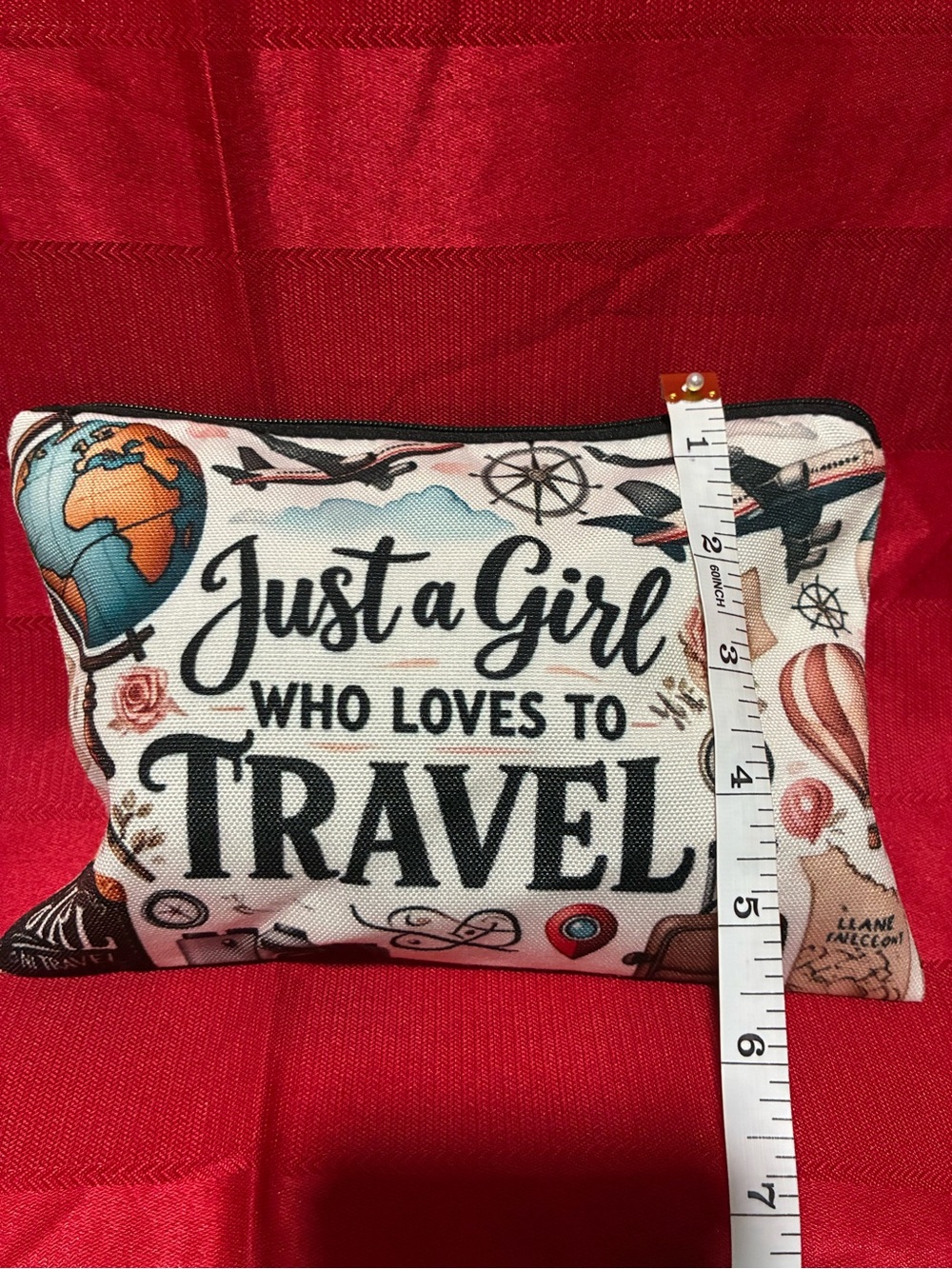 Just a Girl Who Loves to Travel Cosmetic Pouch - White Travel Print - Picture 3 of 5